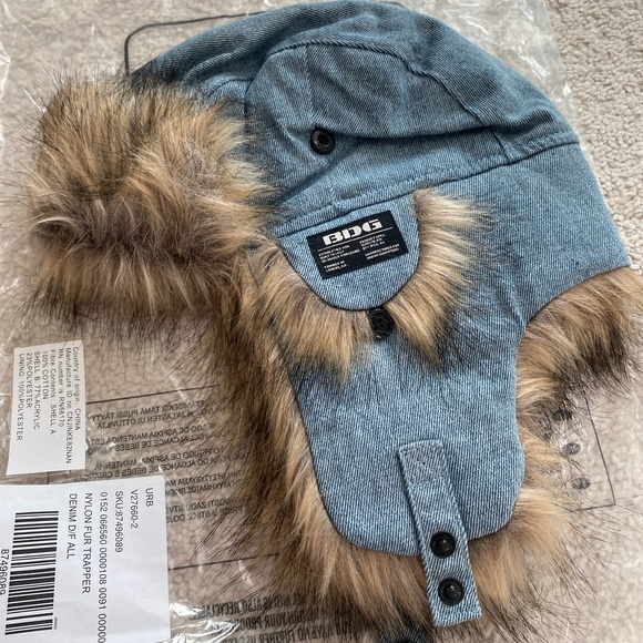 BDG Nylon Faux Fur Trapper Hat NWT - Denim - Picture 5 of 7